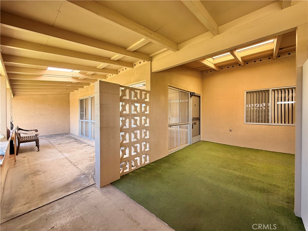 1690 Interlachen Road 42i Property Photo 4