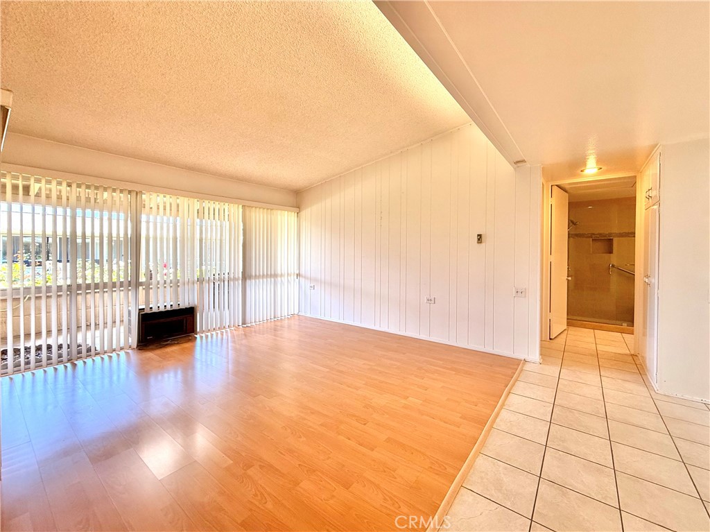 1690 Interlachen Road 42i Property Photo 7