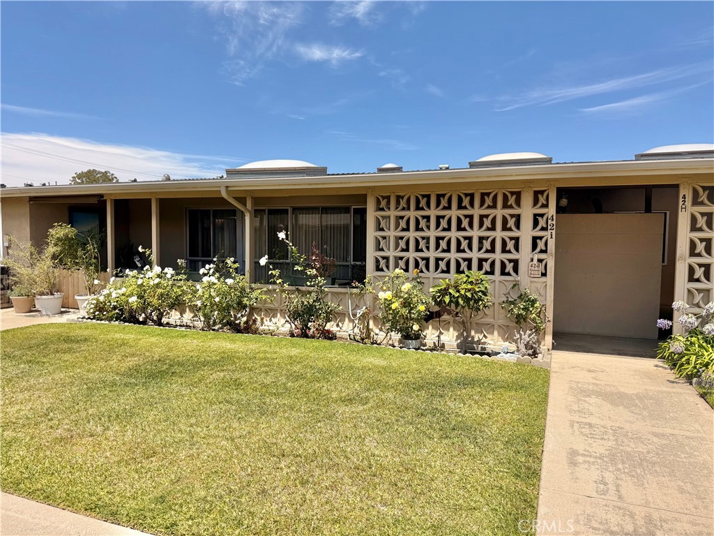 1690 Interlachen Road 42i Property Photo 18