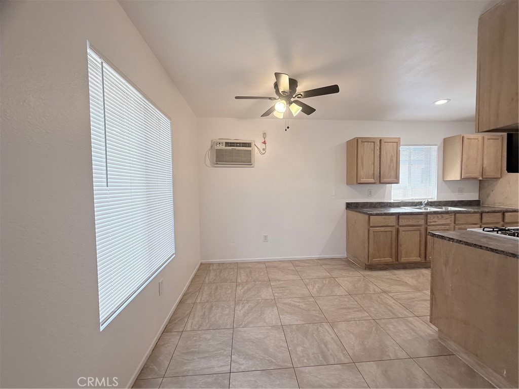 302 E Blueridge Property Photo 5