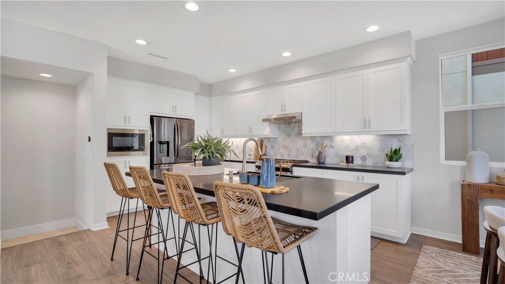 100 Tenor Property Photo 7