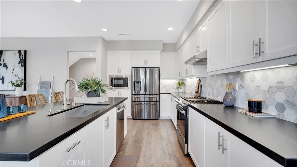 100 Tenor Property Photo 8