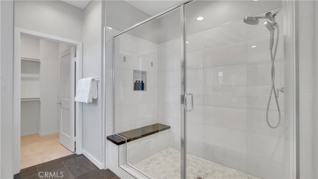 100 Tenor Property Photo 27