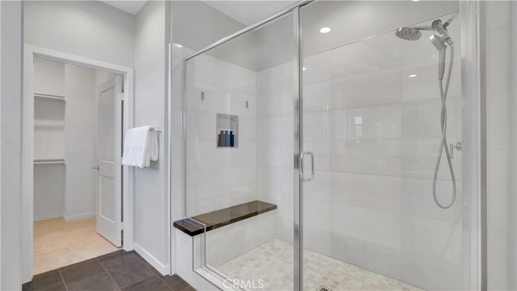 100 Tenor Property Photo 27