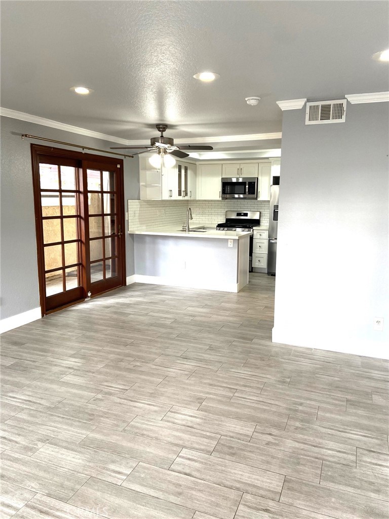 5 Aruba Property Photo 1
