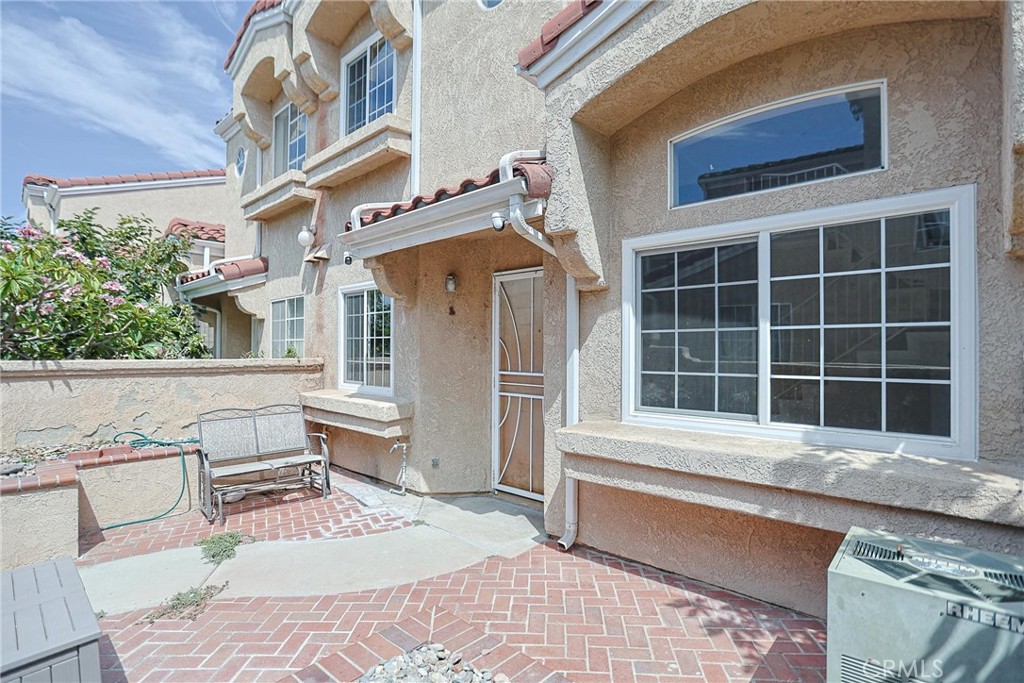 14202 Flower L Property Photo 13