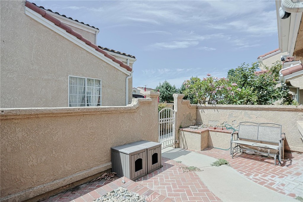 14202 Flower L Property Photo 14