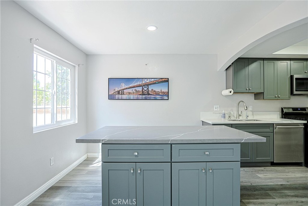 14202 Flower L Property Photo 23