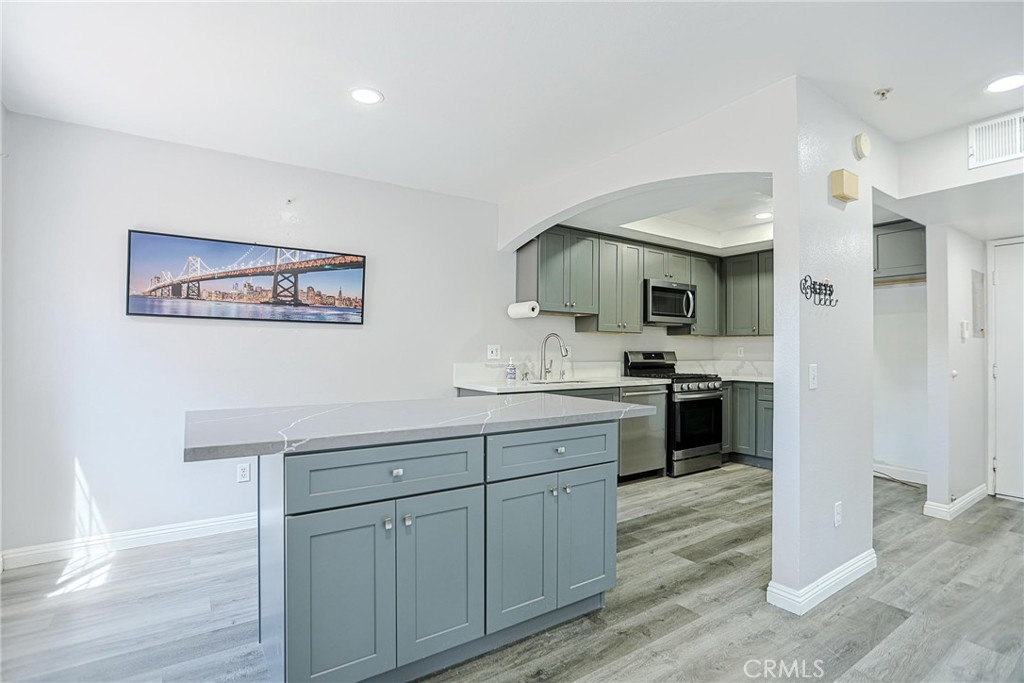 14202 Flower L Property Photo 25