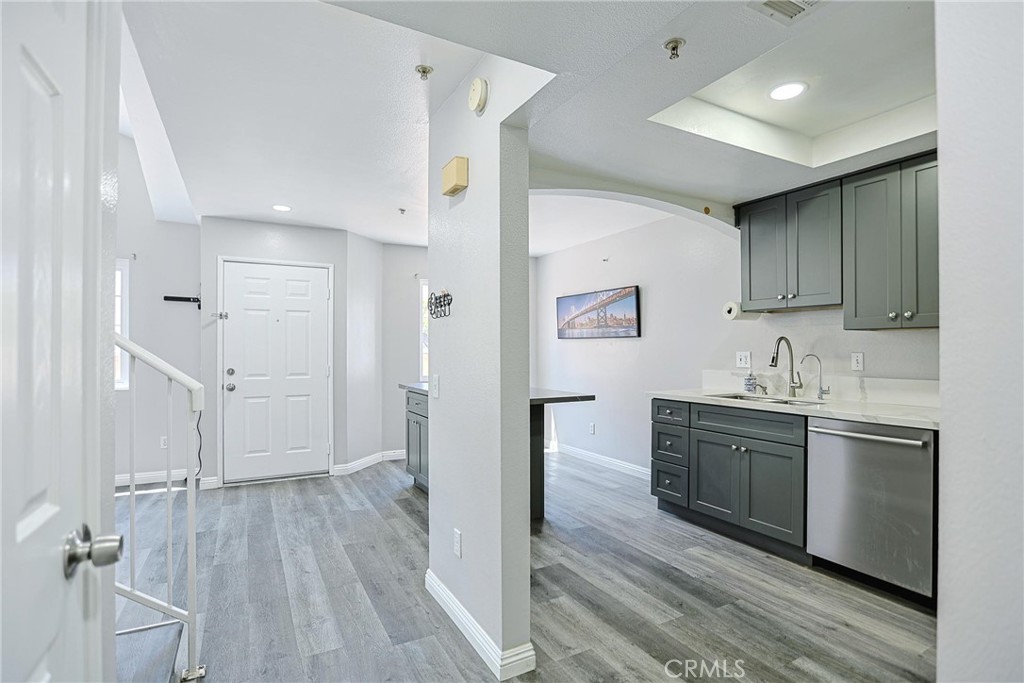 14202 Flower L Property Photo 37