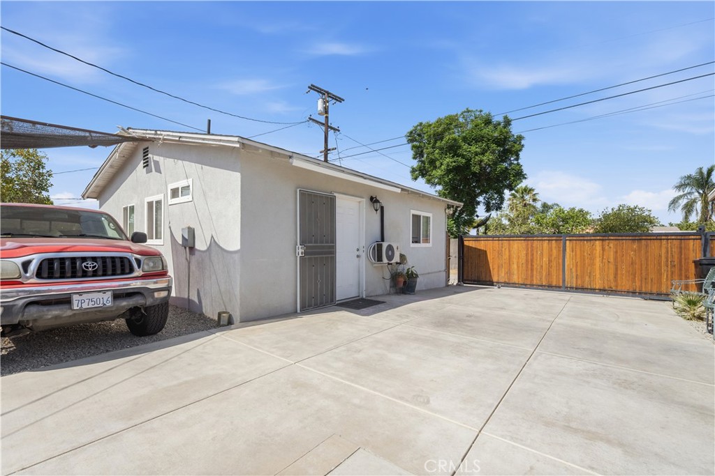 9444 Cedar Property Photo 22