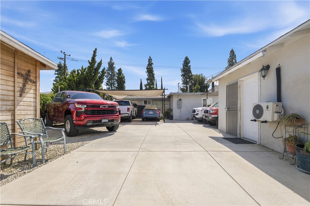 9444 Cedar Property Photo 23