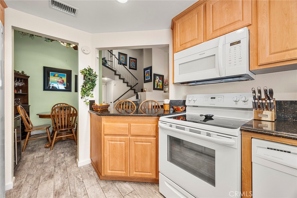 531 N Clemson Dr 92 Property Photo 10