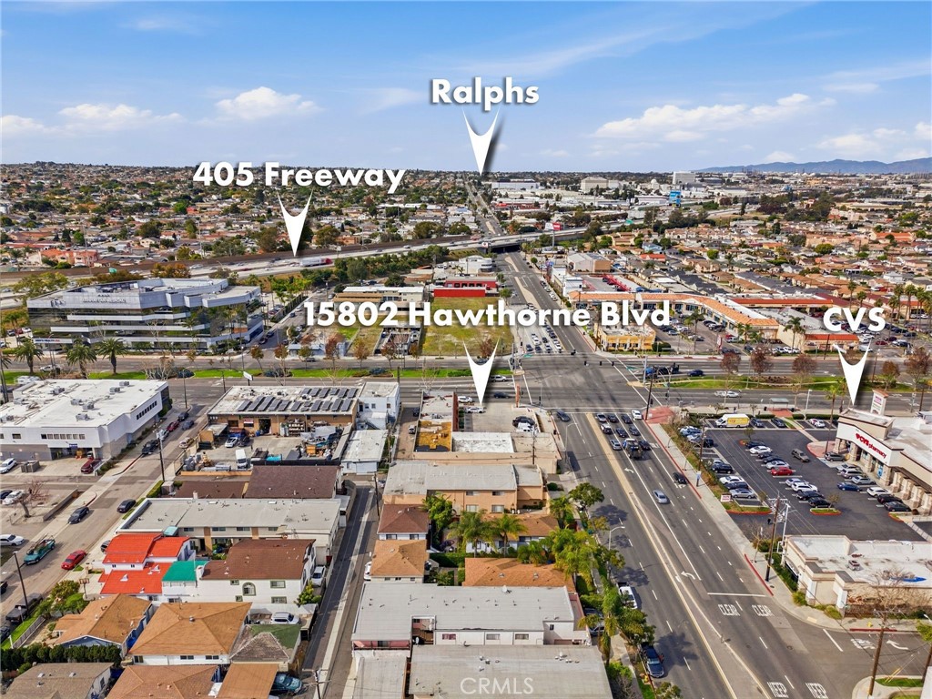 15802 Hawthorne Property Photo 7