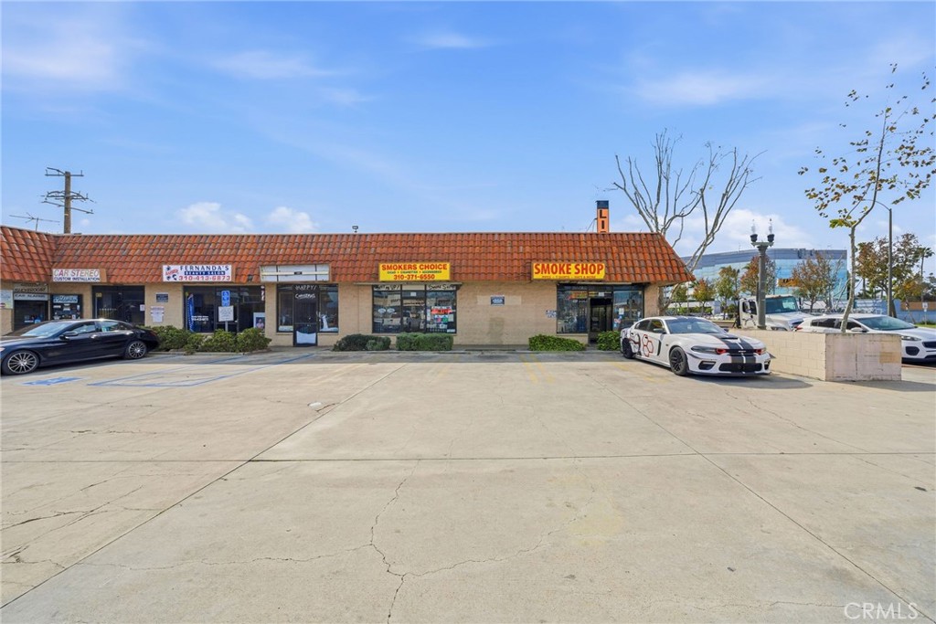 15802 Hawthorne Property Photo 11