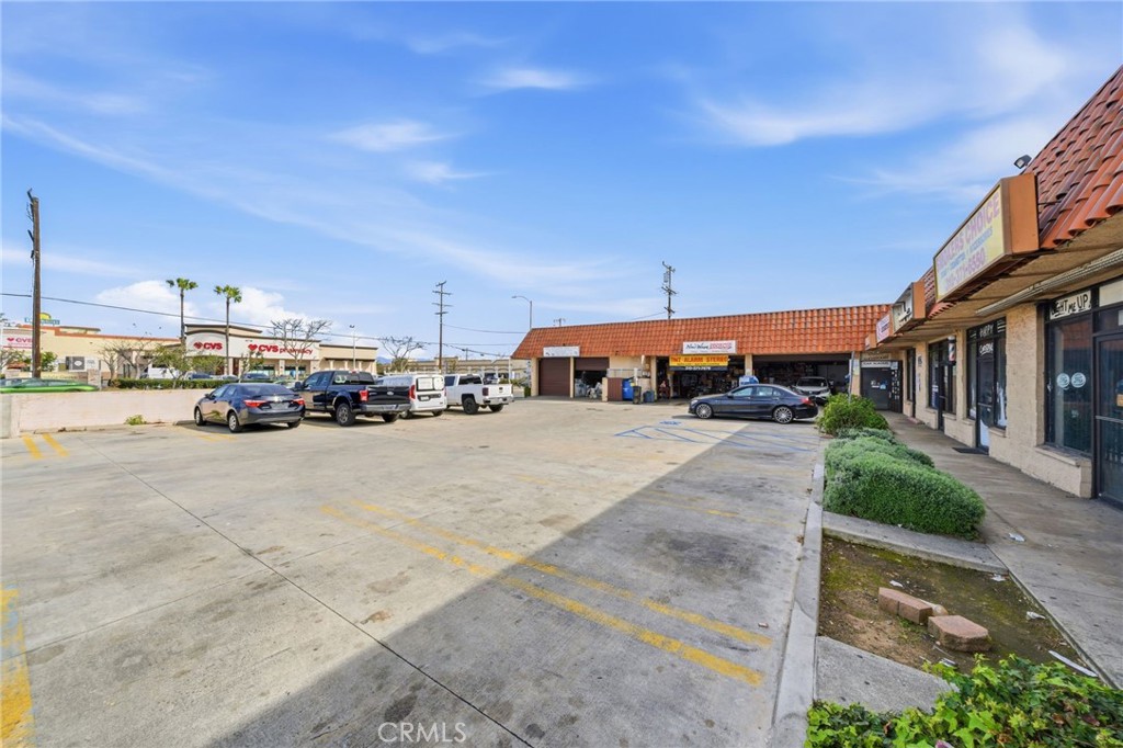 15802 Hawthorne Property Photo 15
