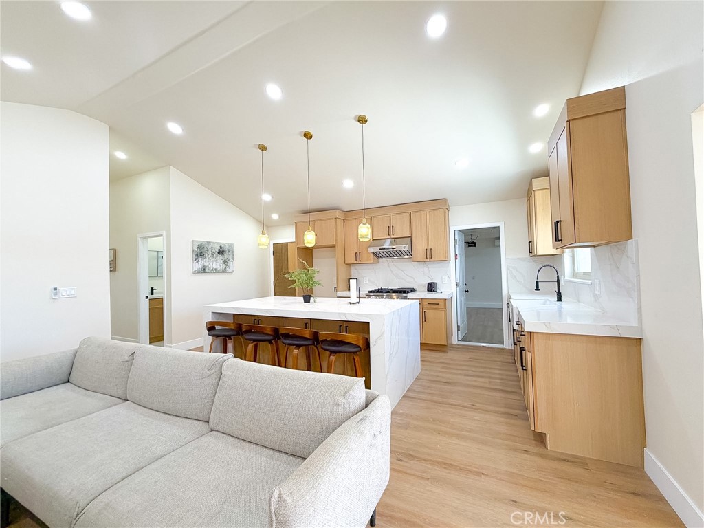 4811 Myra Property Photo 2