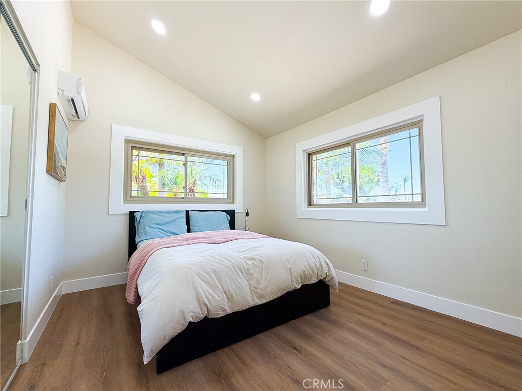 4811 Myra Property Photo 8