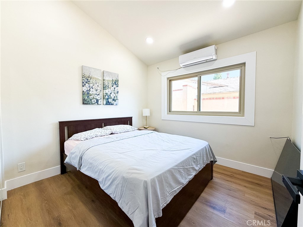 4811 Myra Property Photo 11