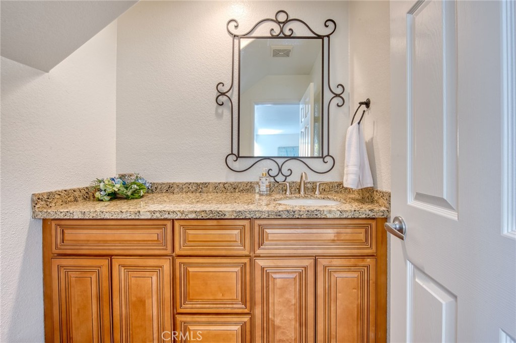 9 Channel Island Street Property Photo 8