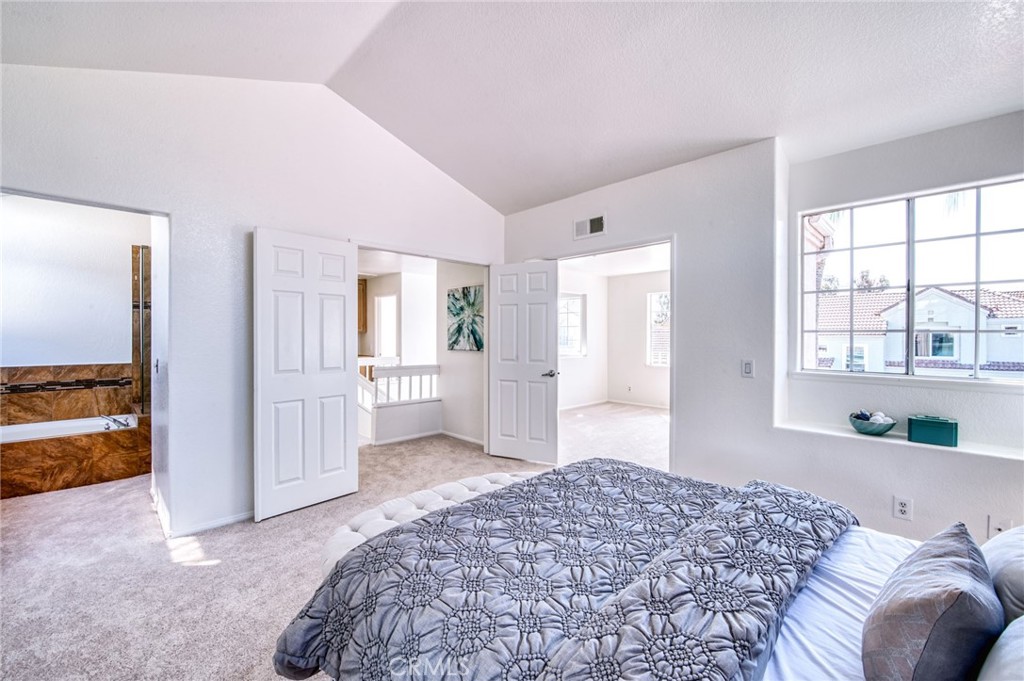 9 Channel Island Street Property Photo 17