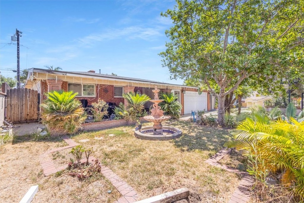 1401 S Joane Way Property Photo 6