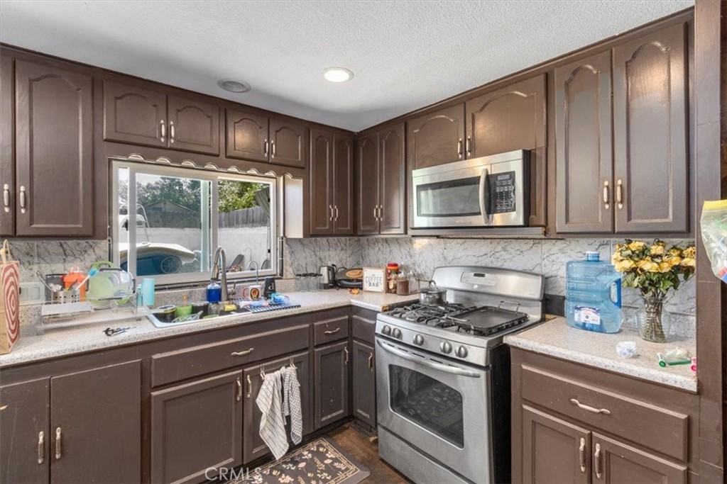 1401 S Joane Way Property Photo 11