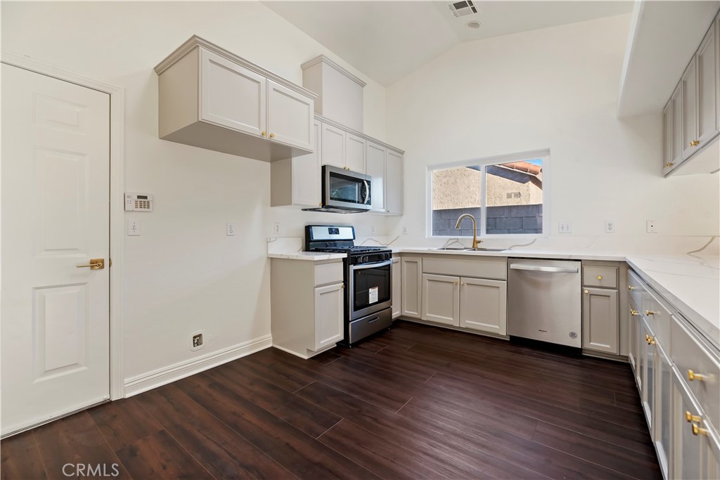 68135 Encinitas Property Photo 8