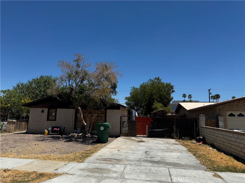 45452 King Street Property Photo 1
