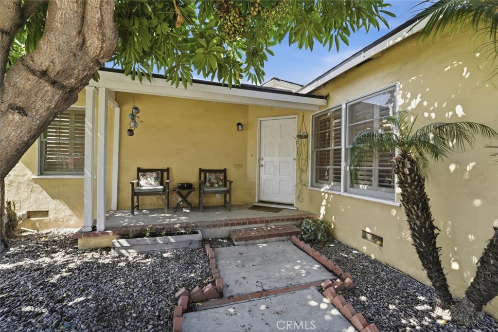 2840 Magnolia Property Photo 2