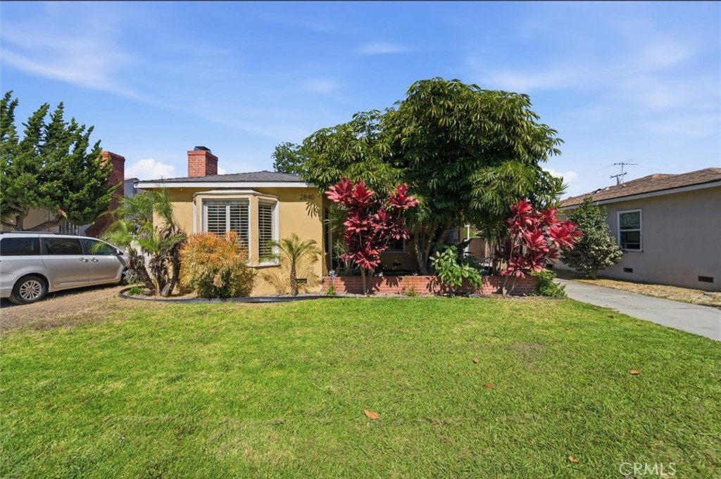 2840 Magnolia Property Photo 4