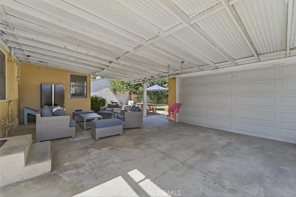 2840 Magnolia Property Photo 24