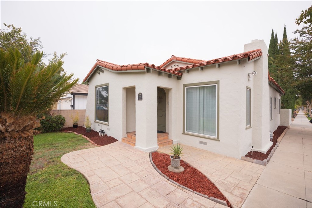 848 S Lemon Property Photo 1