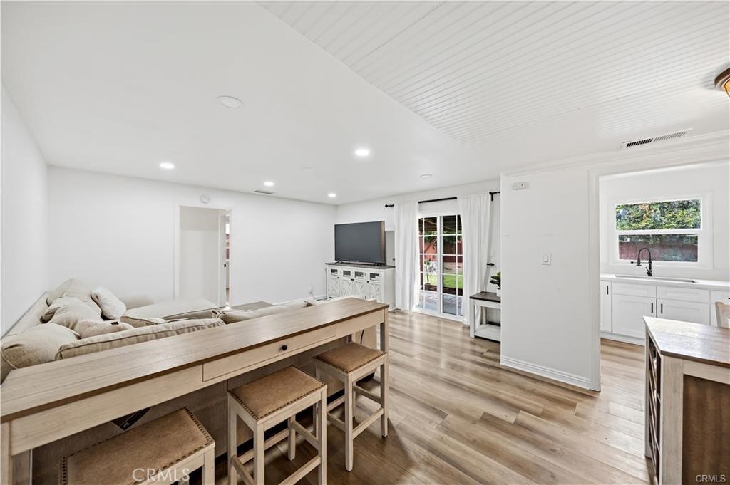 555 E G Property Photo 10