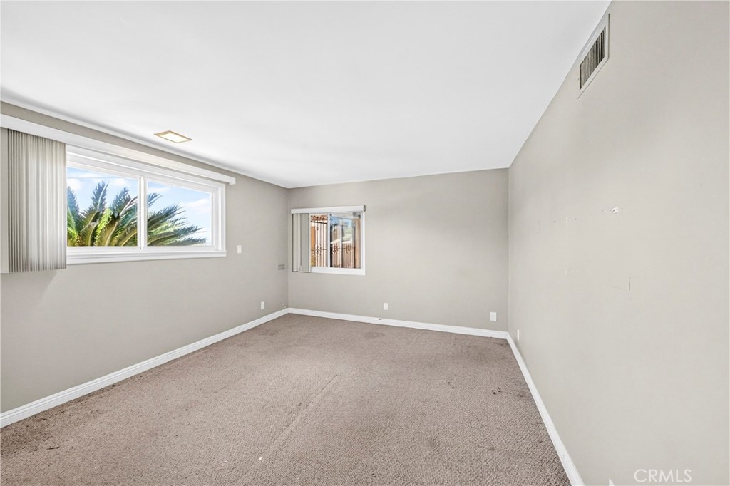 1939 S Bradshawe Property Photo 21