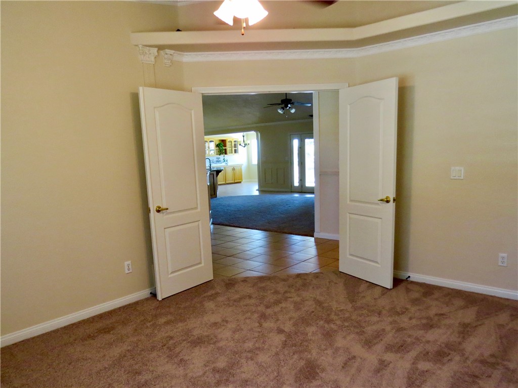7445 El Manor Property Photo 17