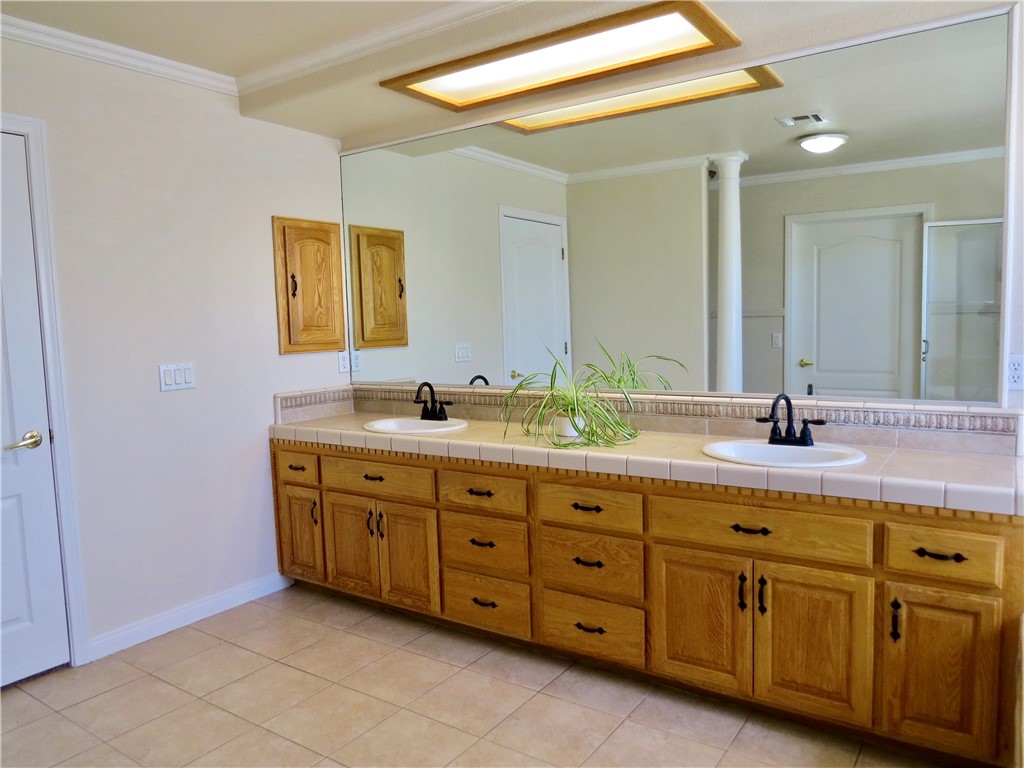 7445 El Manor Property Photo 27