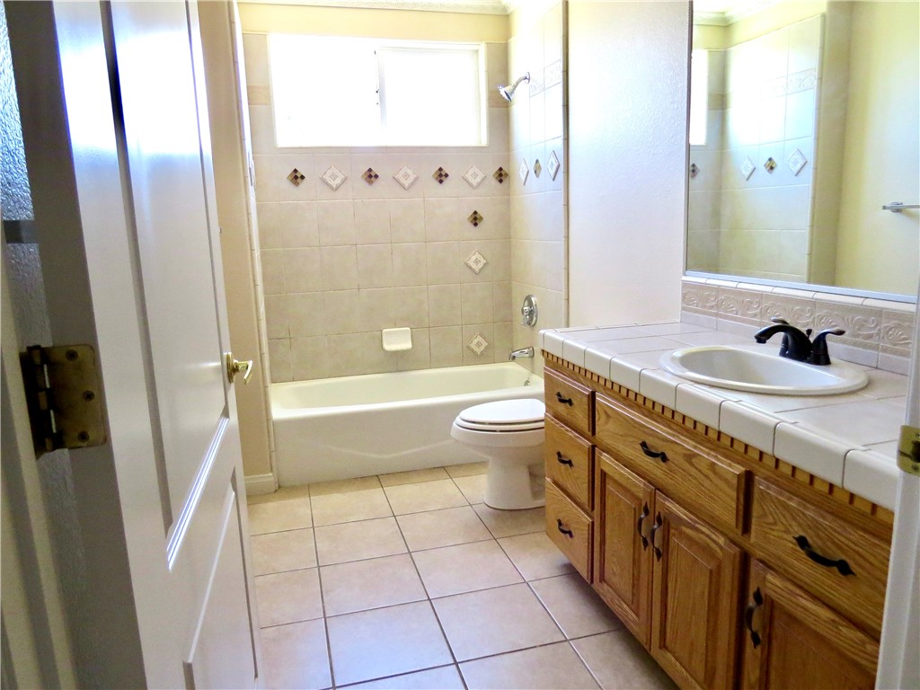 7445 El Manor Property Photo 28