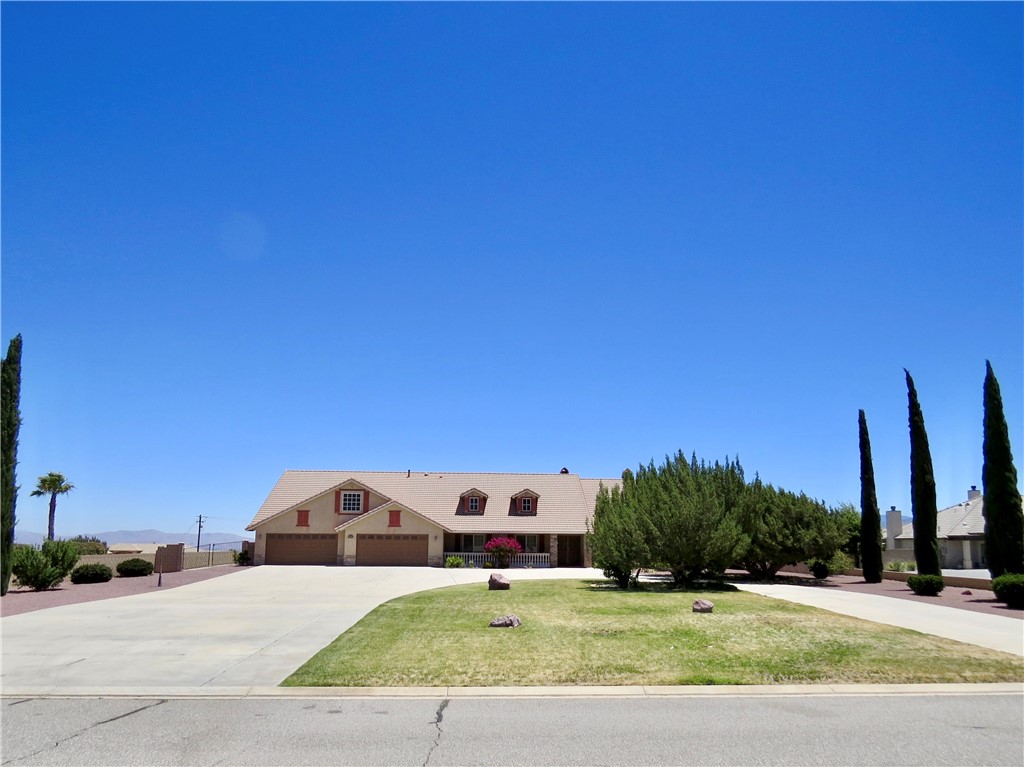 7445 El Manor Property Photo 56