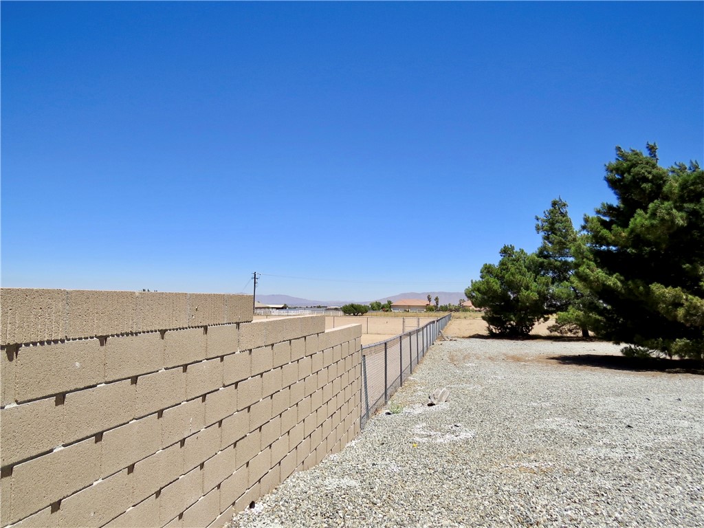 7445 El Manor Property Photo 59