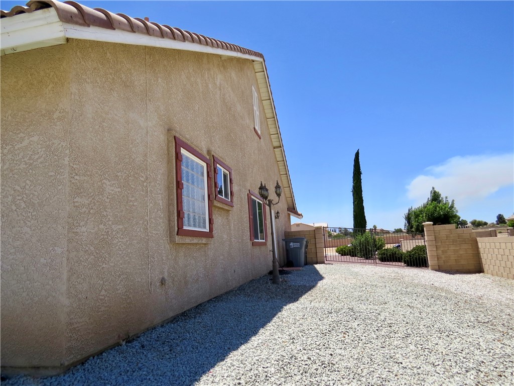 7445 El Manor Property Photo 69