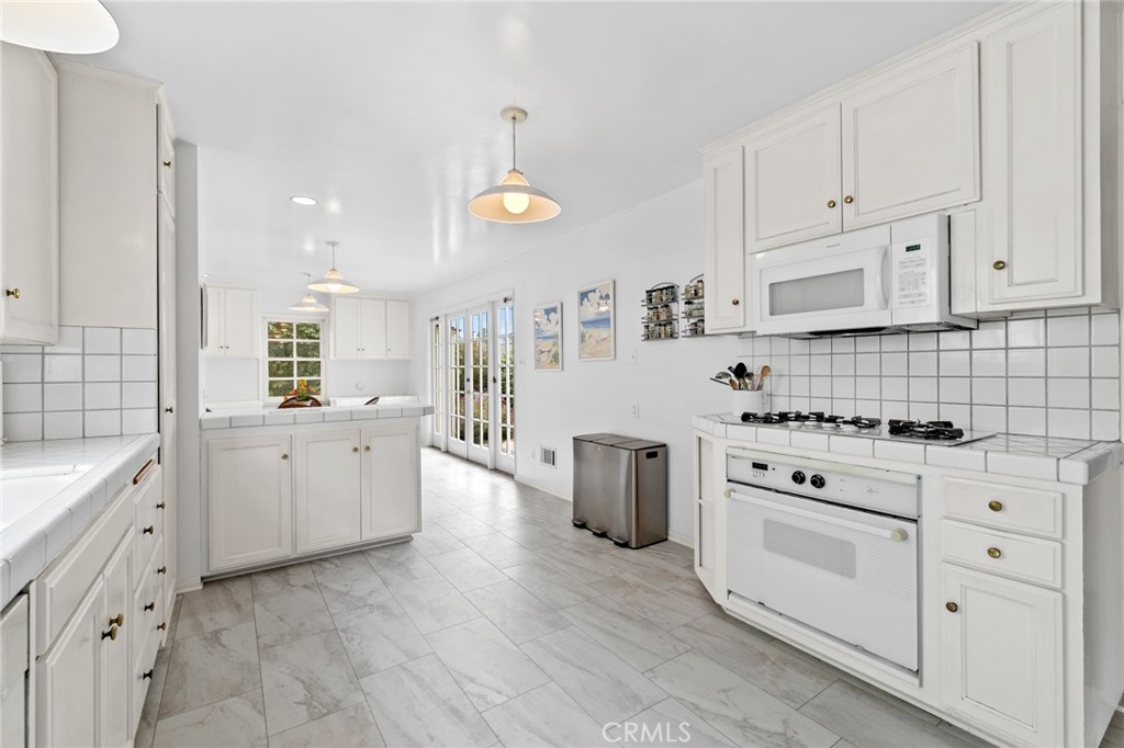234 Prospect Avenue Property Photo 8