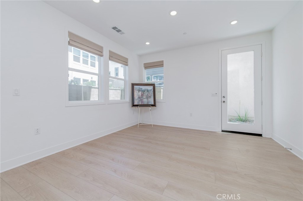 204 Yerba Property Photo 8