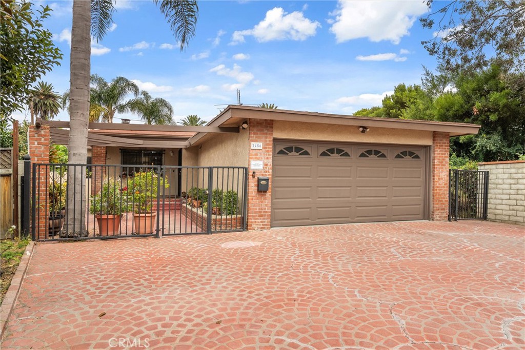 2456 Granville Avenue Property Photo 1