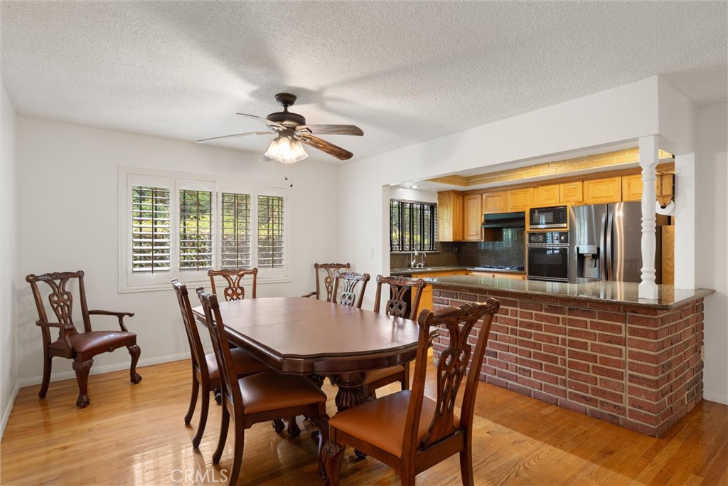 2456 Granville Avenue Property Photo 11