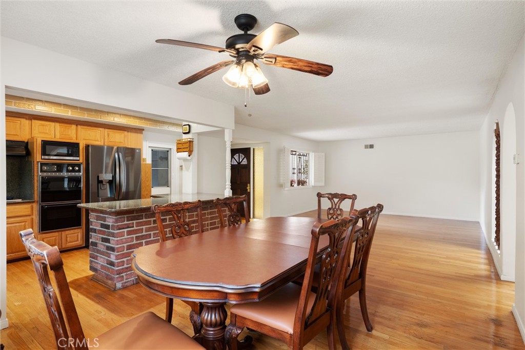 2456 Granville Avenue Property Photo 12