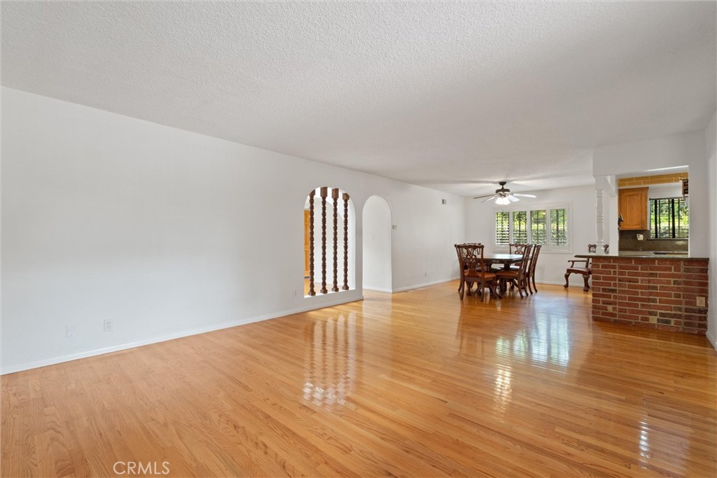 2456 Granville Avenue Property Photo 14