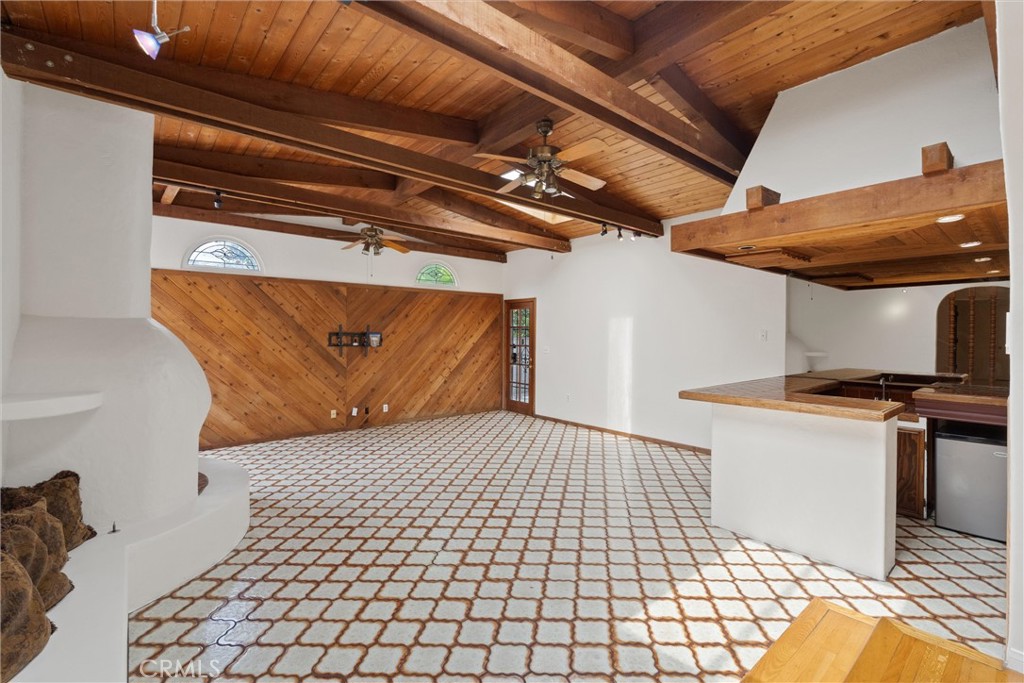 2456 Granville Avenue Property Photo 18