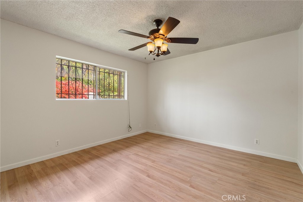 2456 Granville Avenue Property Photo 27