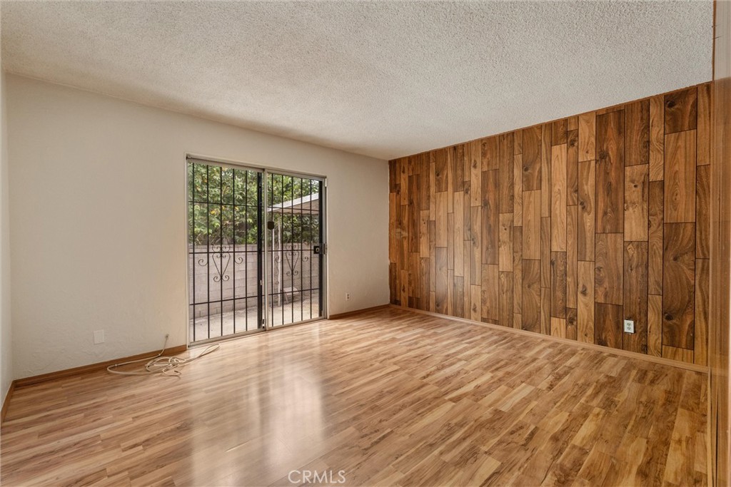 2456 Granville Avenue Property Photo 32